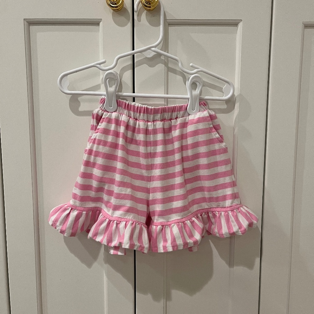 Stitchy Fish shorts
